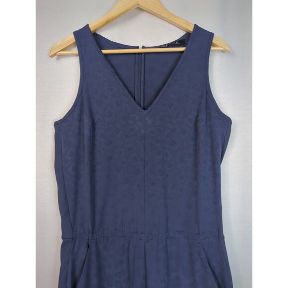 Athleta Brooklyn Textured Jumpsuit V Neck Leopard Print Purple Blue 10 - Picture 3 of 12